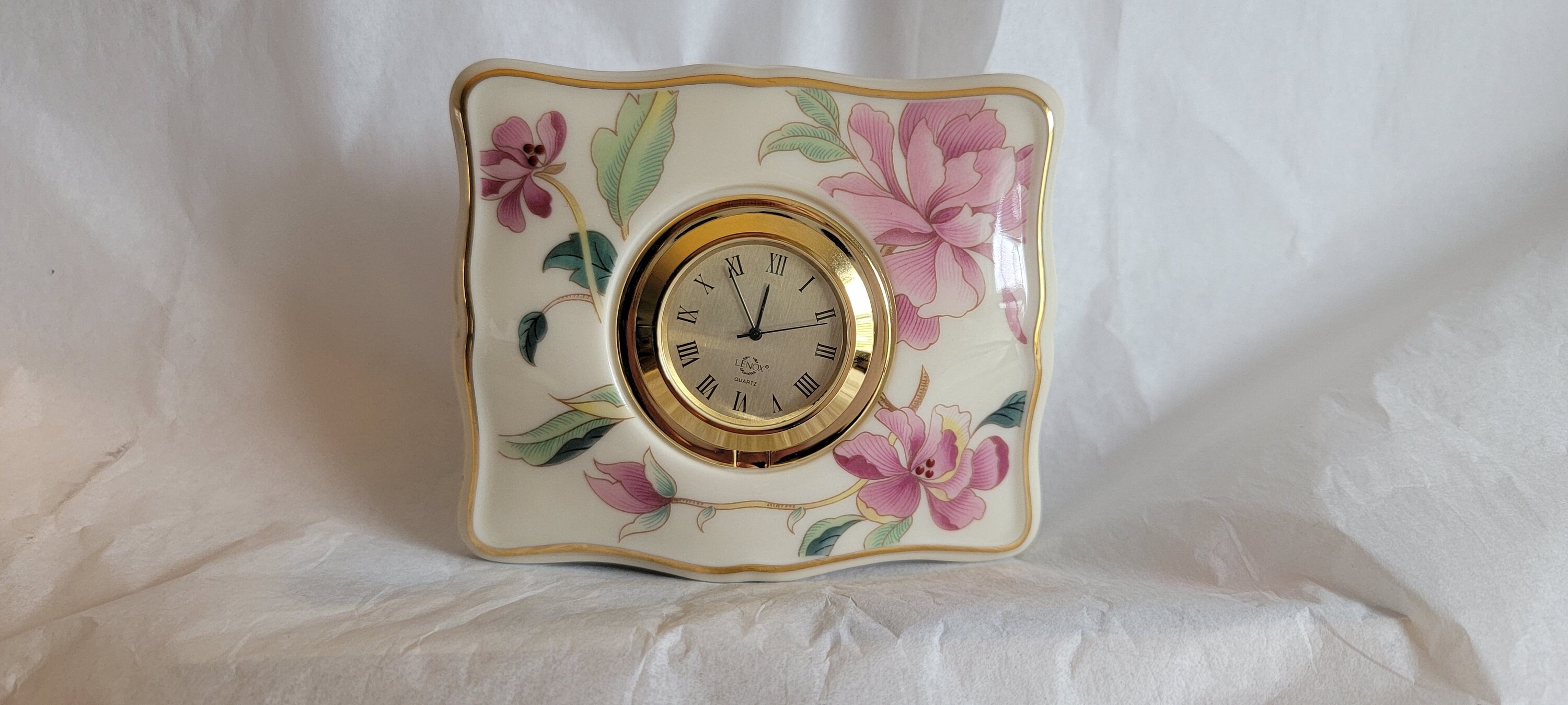 Small Lenox Clocks Change Batteries