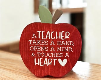 Wooden Apple Decor – Tiered Tray Sign, Teacher Appreciation Gift
