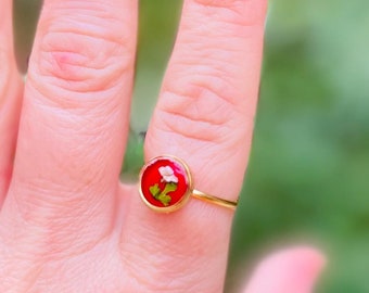 Queen Anne's Lace Blumenring: Red Resin Gold Edelstahl Januar Geburtsblume