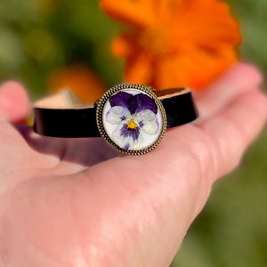 February Birth Month Flower Bracelet Handmade Real Violet Jewelry Personalized Genuine Leather Cuff Custom Resin Anniversary Jewelry gift