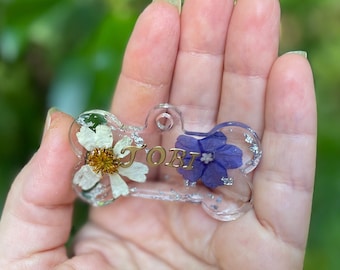 Custom Birth Flower Pet Tag Dog Name Tag Personalized for Girl Dog Forget Me Not Flower Dog Tag Resin Cute Pet Collar Charm Mothers day gift