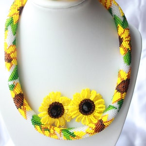 Sunflower Necklace for women, sunflower crochet bracelet handmade, beaded Necklaces for her, sunflower jewelry set, best friend gifts image 2