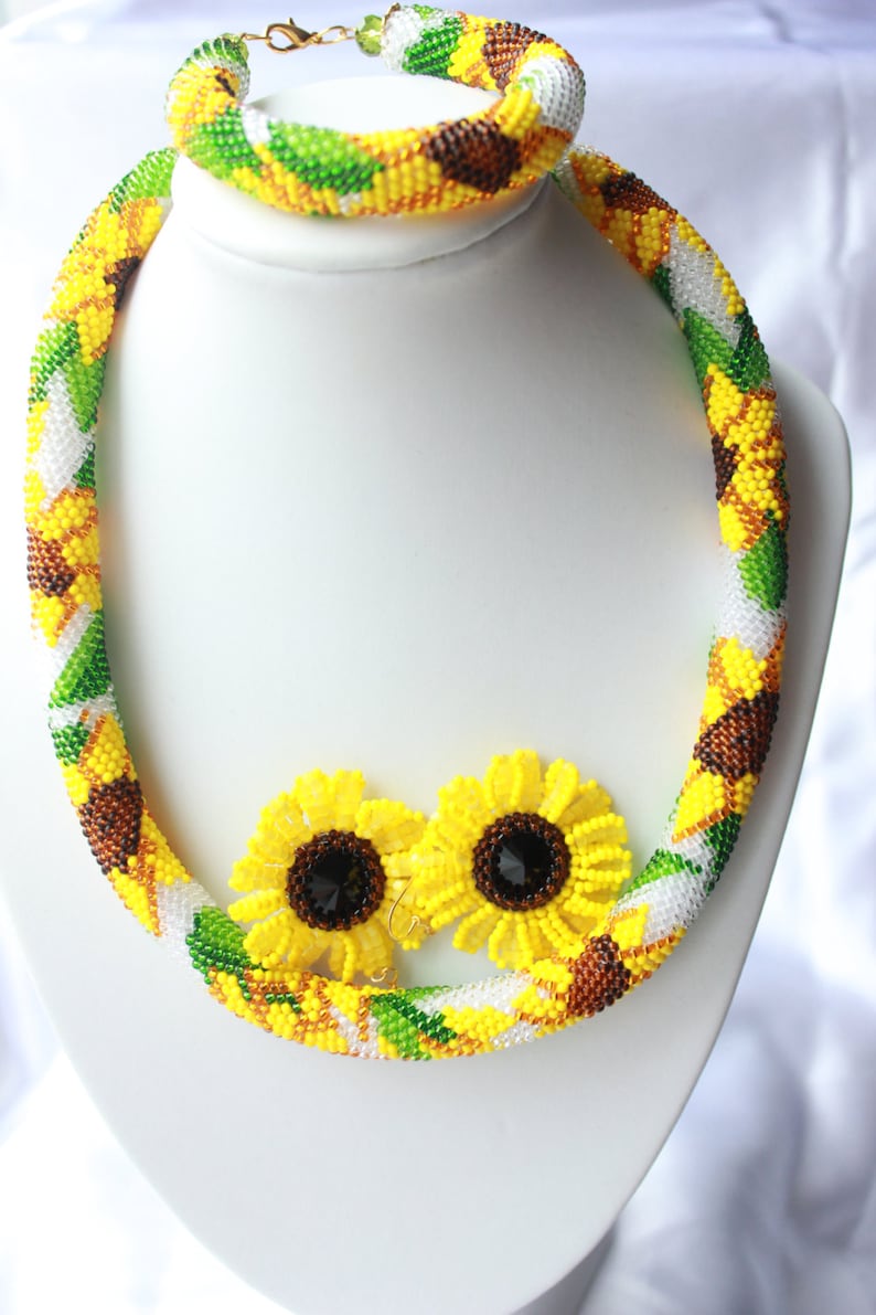 Sunflower Necklace for women, sunflower crochet bracelet handmade, beaded Necklaces for her, sunflower jewelry set, best friend gifts image 2