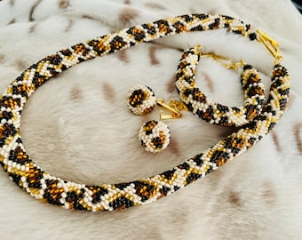 Leopard Necklace, animals jewelry, Bead crochet Necklace, leopard jewelry set, ethnic necklace, women choker collar,  handmade gifts for mom
