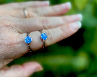 Vergissmeinnicht Ring: Gepresste Blume Resin Ring, Botanischer Schmuck September Geburtsmonat