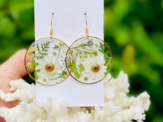 Real Pressed Daisy Earrings: Botanical Garden Jewelry Resin, April Birth Flower