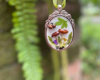 Renaissance Fair Charm Necklace Real Mushroom Flowers Acorn Vintage Style Statement Jewelry Fairycore Resin Antique Velvet Ribbon Choker