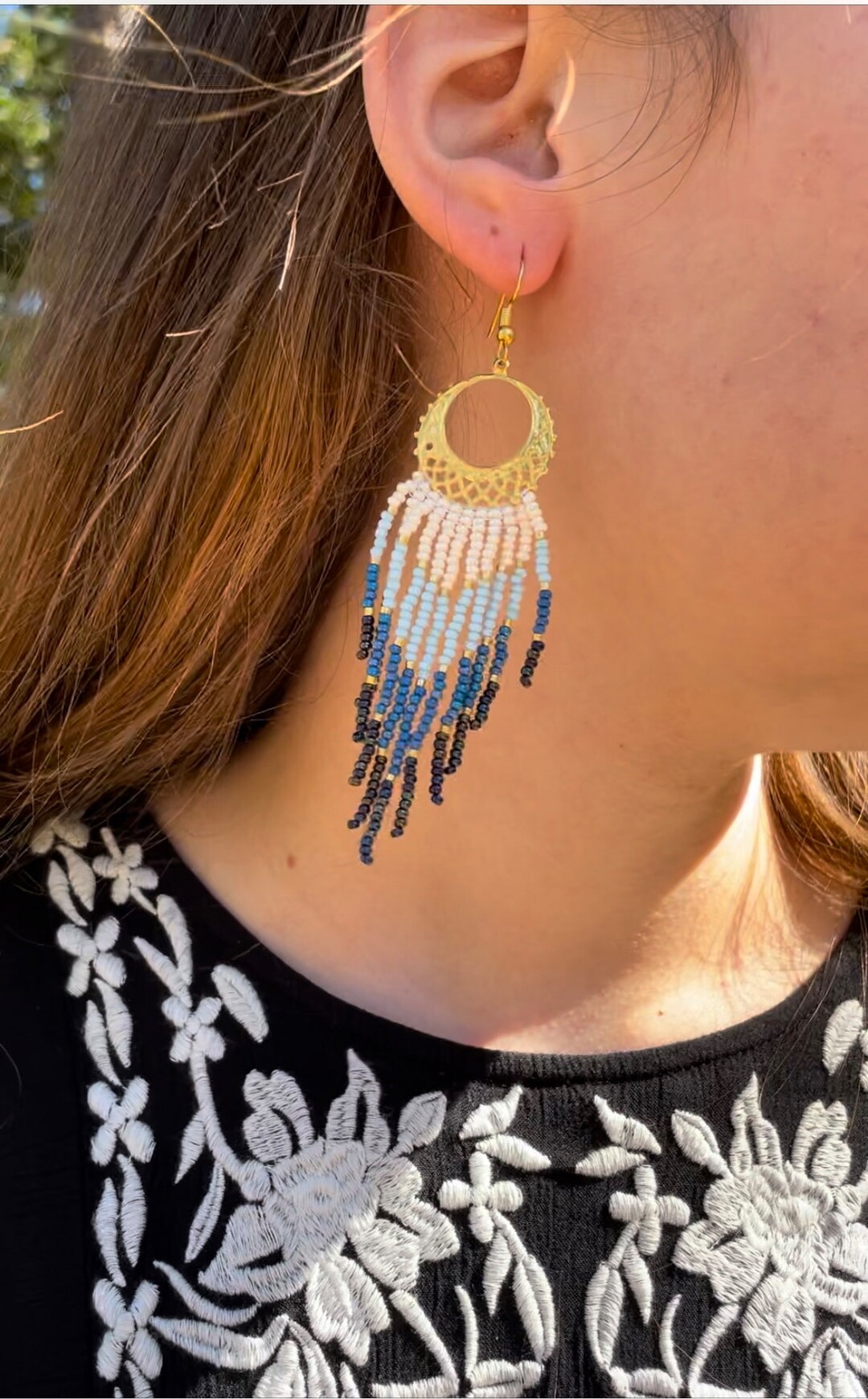 Boucles D'oreilles Pendantes Bohème Macramé - Ailes D'ange Bleues, Perles Dorées Et Fil Ciré