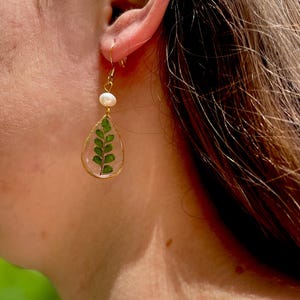 Forest Fern Earrings Pearl Handmade Real Fern Earrings Transparent Real Leaf Earrings Dangle 14K gold jewelry boho Birthday gifts for her