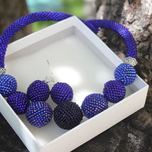 Blue bib choker necklaces for women seed beaded ball bonbon jewelry for her bold statement necklaces, fashion jewellery for women bridesmaid image 4