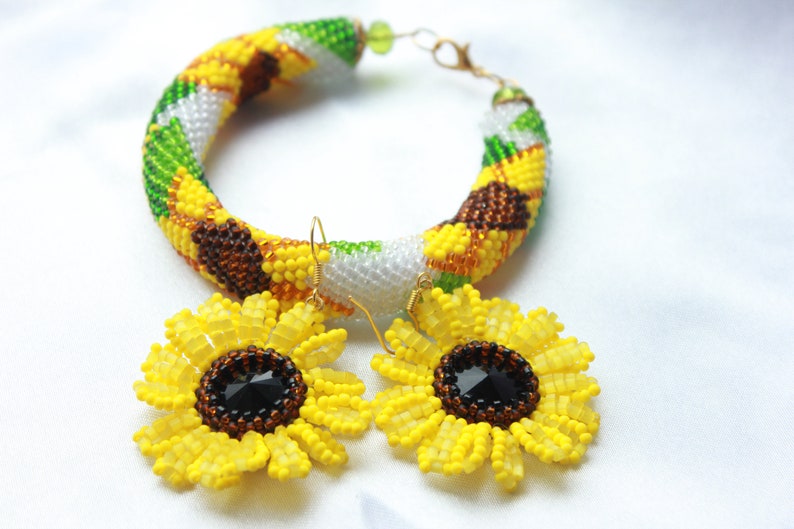 Sunflower Necklace for women, sunflower crochet bracelet handmade, beaded Necklaces for her, sunflower jewelry set, best friend gifts image 6