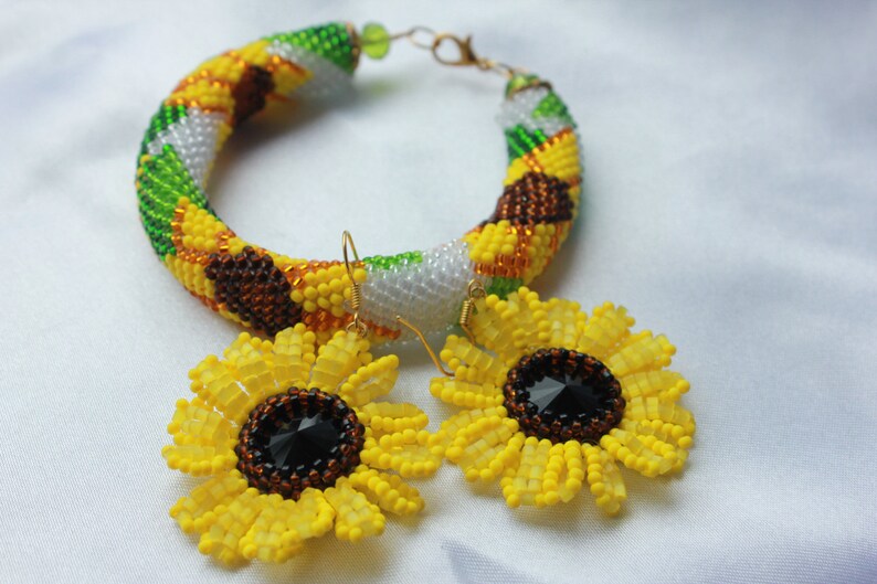 Sunflower Necklace for women, sunflower crochet bracelet handmade, beaded Necklaces for her, sunflower jewelry set, best friend gifts image 5