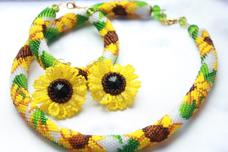 Sunflower Necklace for women, sunflower crochet bracelet handmade, beaded Necklaces for her, sunflower jewelry set, best friend gifts image 1