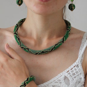Snake necklace beaded green snake choker, Mothers Day gift Ouroboros necklace, wild animal jewelry python necklace, birthday gift for women