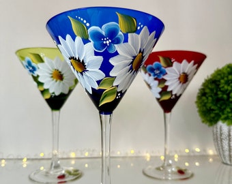 Martini glasses 21st birthday gift for her, cocktail glasses, martini lover gift painted white daisies wildflowers, blue martini glass
