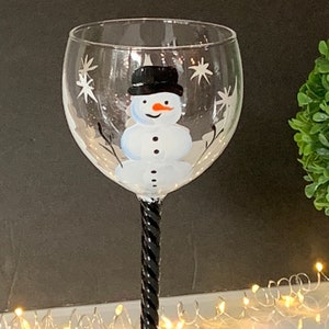 Painted wine glass snowman, single winter birthday glass, holiday snowman gift for her, grab bag gift for coworker, winter wedding gift