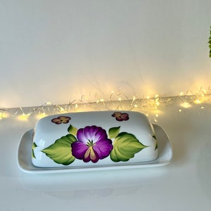 Butter dish hand painted with pansies, Mother’s Day gift, step mom gift, covered butter dish, butter dish with lid