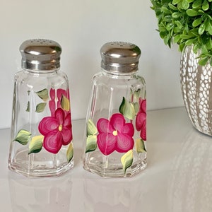 Hand painted salt and pepper shakers, magenta floral glass shaker set, painted shakers, handpainted glass table decor image 7