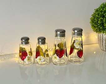 Painted strawberry salt pepper shakers,   glass shakers strawberries table decor, cute fruit shakers strawberry lover gift  mom sister aunt