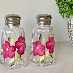 Hand painted salt and pepper shakers, magenta floral glass shaker set, painted shakers, handpainted glass table decor image 8