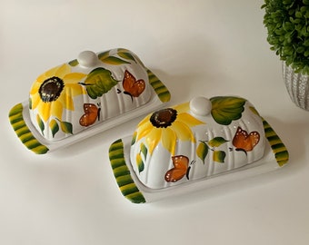 Butter dish painted with sunflowers and monarch butterfly, great gift for her, Mother’s Day gift, wedding gift, godmother gift