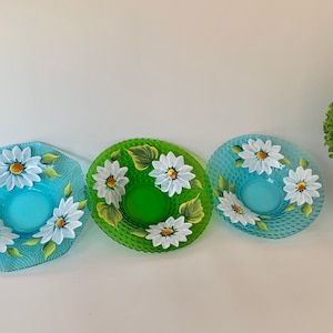 Painted white daisies on blue green colored glass candle holders, ONE painted tea light holder, flower ring dish, 21st birthday gift for her