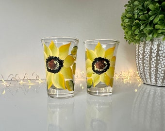 21st birthday gift sunflower shot glass set for her, bridesmaids gift cute glasses, friend shot glass sunflower gift tiered tray decor