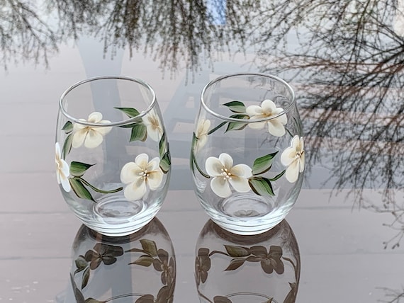 Painted Stemless White Flowers Wine Glasses, Goblet, Unique Wine