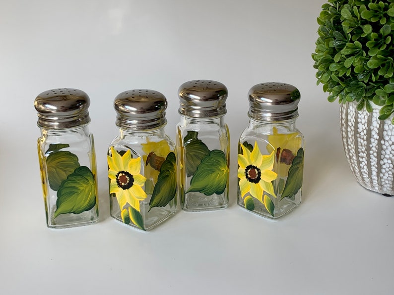 Jolanscrafts Salt and Pepper Shakers - Thumbnail 5