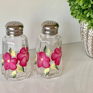 Hand painted salt and pepper shakers, magenta floral glass shaker set, painted shakers, handpainted glass table decor image 2