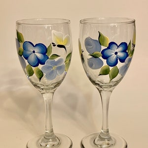 Painted wine glasses, blue flower glass, painted roses butterflies glass, set of 2, mother of groom gift, wine goblet, white wine glass set