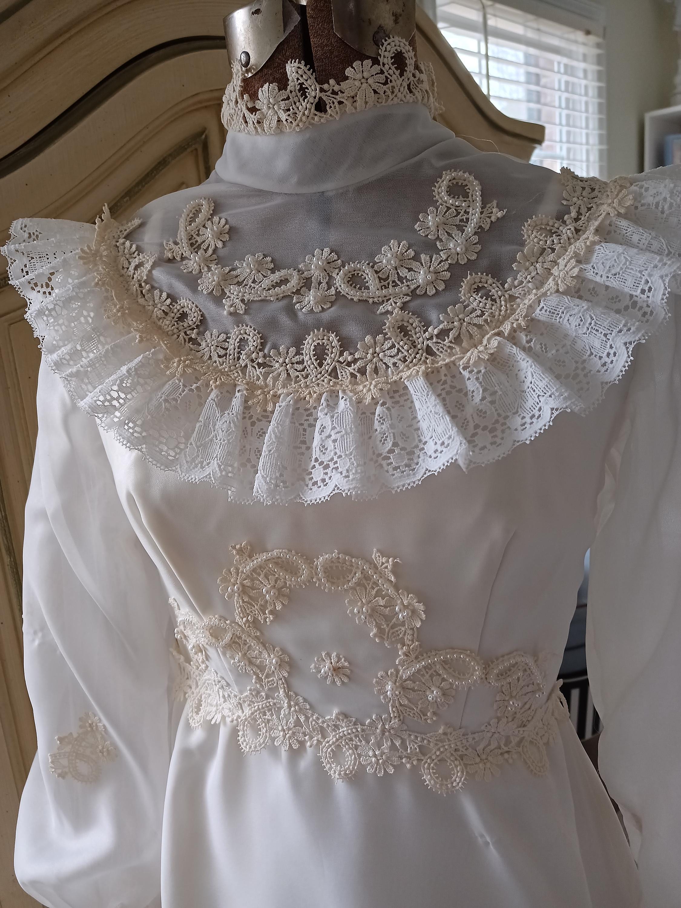 Vintage Victorian Style Wedding Dress