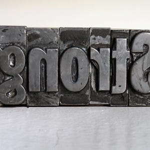 STRONG - 72pt Vintage Metal Letterpress