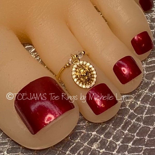 DandyLion Gold/Cubic Zirconia Toe Ring, Stretch Elastic Toe Ring, Beaded Toe Ring, Leo, Zodiac Toe Ring, Hippie Toe Ring, Lion Head Toe Ring