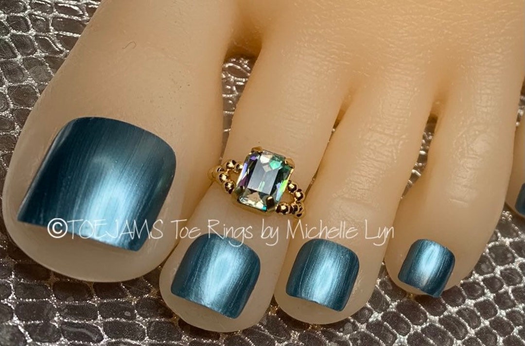 Venomous Kiss Green Iridescent Prismatic Rectangle Crystal and Gold ...