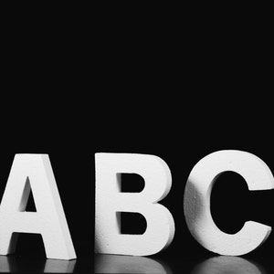 Letras de poliestireno sin pintar A-Z para manualidades/varios tamaños/decoración para el hogar y fiestas DIY