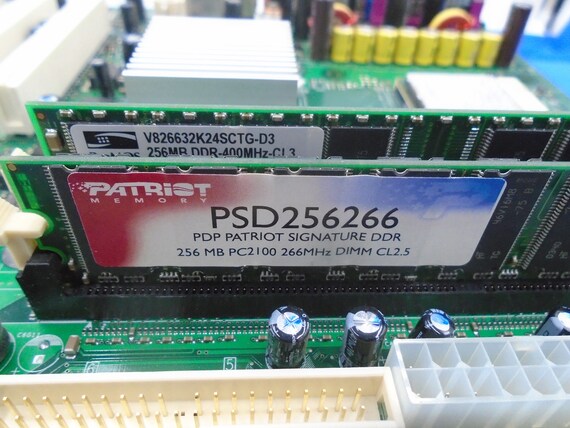 Dell 2005 Dimension 3000 Pentium Mother Board Plus Cooling