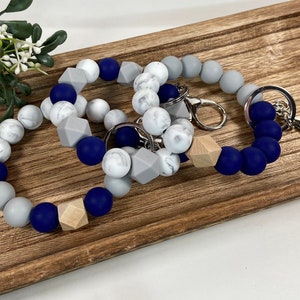 Silicone Bead Keychain Bracelet | Blue & White Penn State Football Inspired | Stretchy Elastic Beaded Wristlet