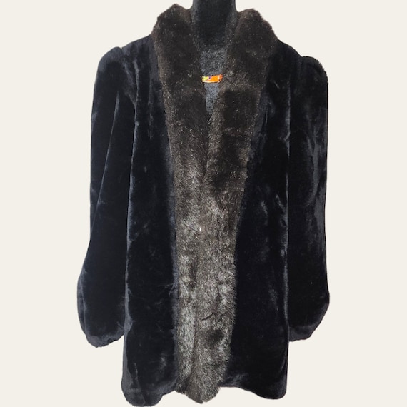 1970's Faux Fur Coat - image 8