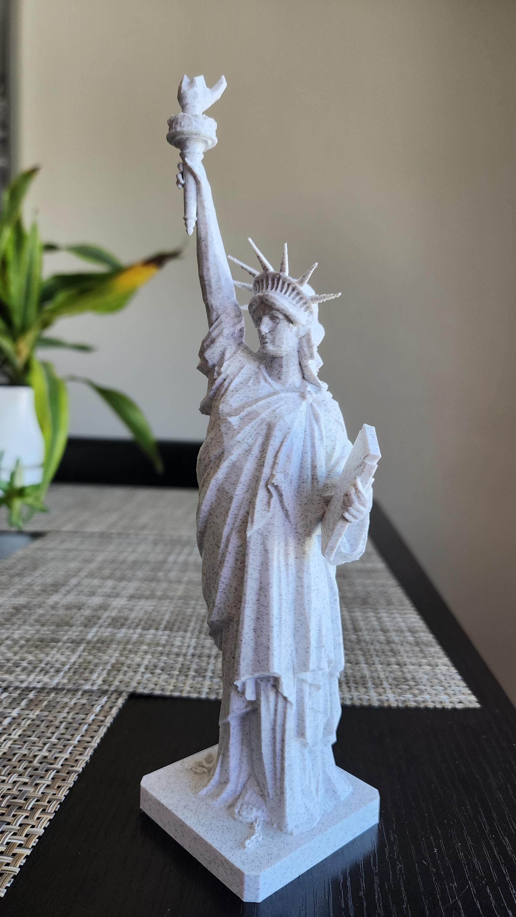 thumbnail image 2 of Beistle 5-Foot Jointed Paper Statue Of Liberty - Patriotic Wall Decoration, 72 Inches 2 of 6