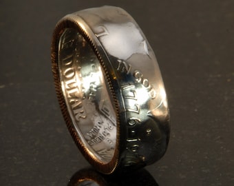 1976 Bicentennial Half Dollar 2 sided Coin Ring, Date on OUTSIDE
