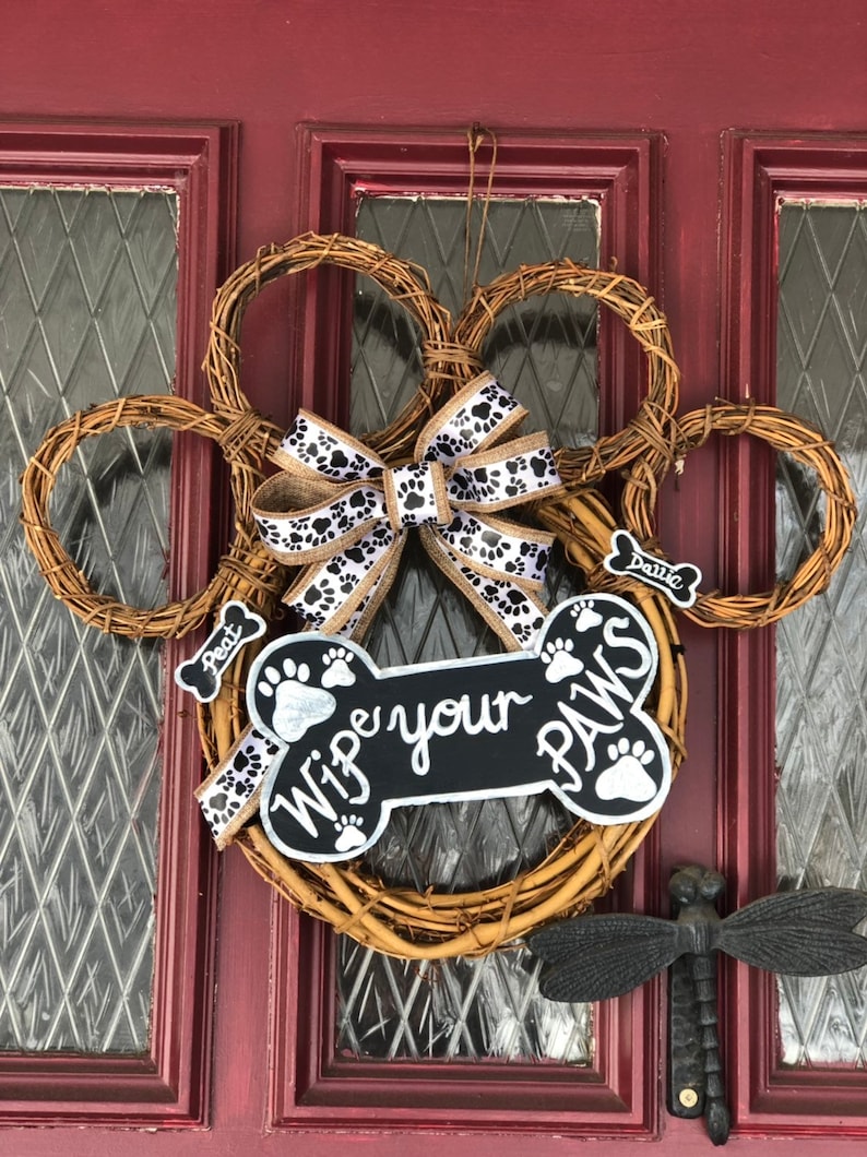 Free Free Paw Print Wreath Svg 2 SVG PNG EPS DXF File