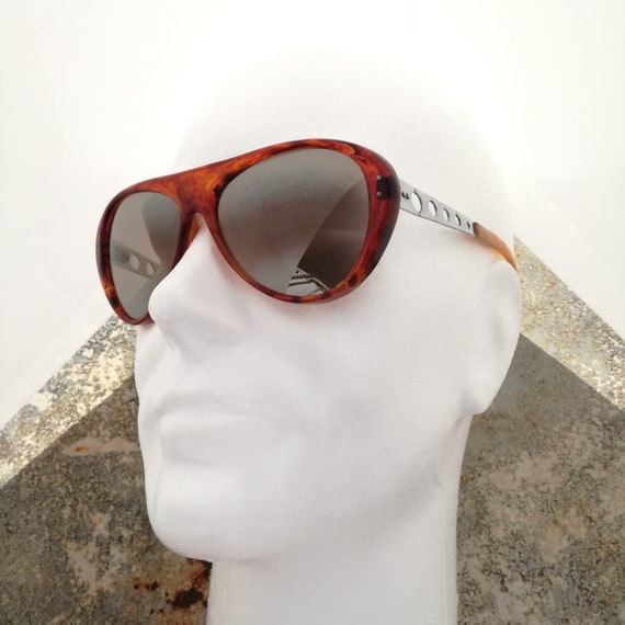 Aviator Sunglasses, Size 62 - 15. Wood Decor Glasses with Perforated Metal Temples and Mirror and Gradient Lenses