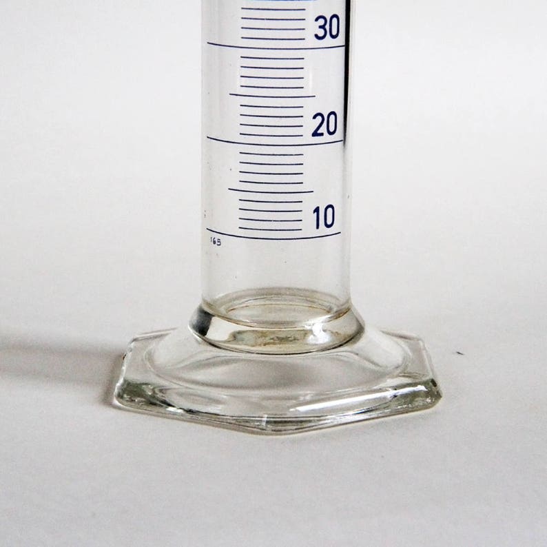 Eprouvette en Verre PYREX Graduee 100 ml Laboratoire ...