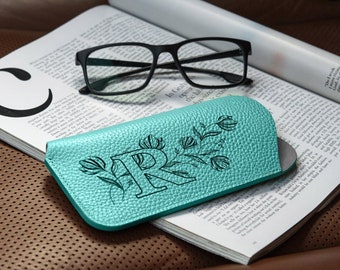 Personalized sunglasses case, Gift for Mom Birthday, Gift for Mom from Daughter, Gifts for Mom on wedding day, Gifts for Mom from Son