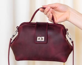 Bordeauxrode leren dokterstas, vintage crossbody, cadeau voor haar