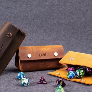 Dice bag of holding, DND dice bag leather, D&D dice bag , personalized, dungeon master, Dungeons and Dragons