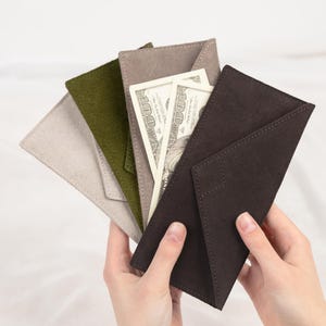 Envelope de dinheiro personalizado em couro camurça, porta-cartões de presente personalizado para casamentos, aniversários, Natal, orçamentos e presentes em dinheiro