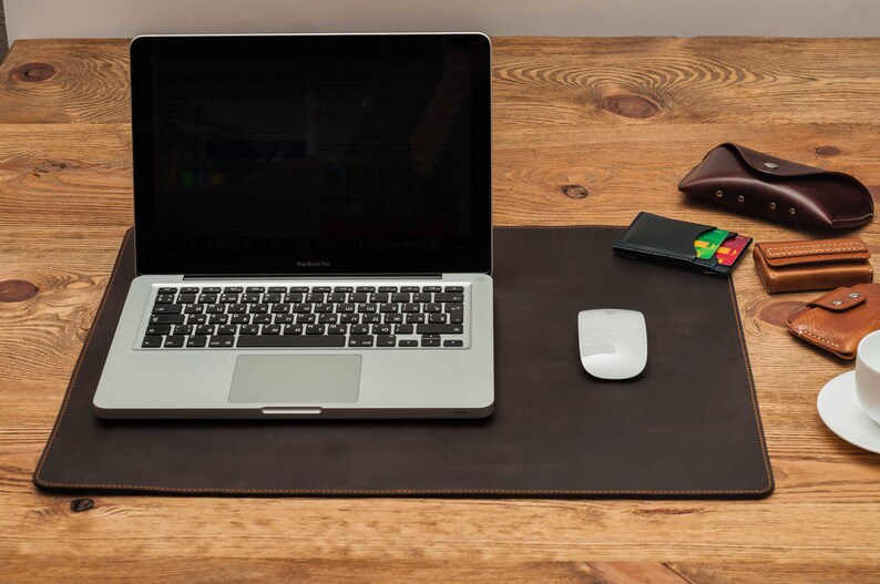cover desk linguee cover desk linguee