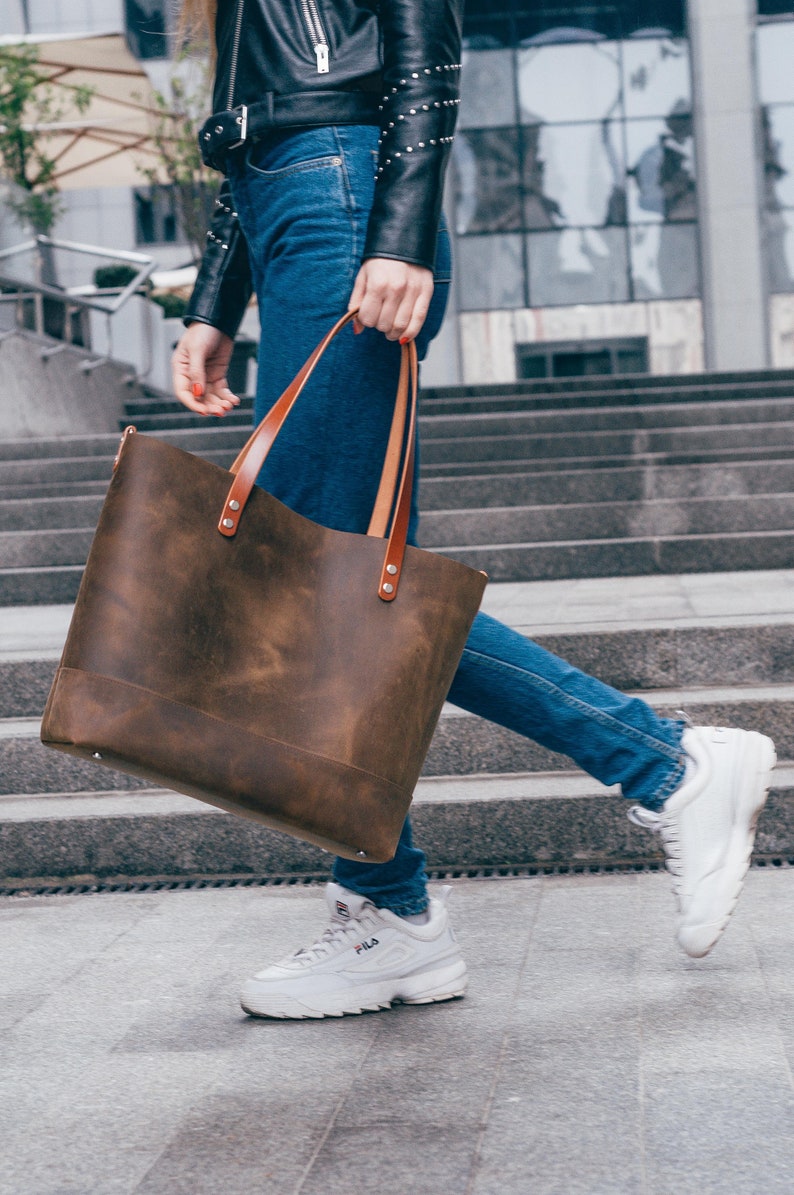 Leather Tote bag-Leather Bag-Leather tote bag woman with optional zipper, interio zipped pocket, crossbody, distressed whiskey leather image 1